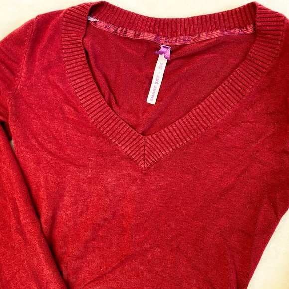 Cranberry Red V-Neck Sweater Smart Set - Picture 3 of 7